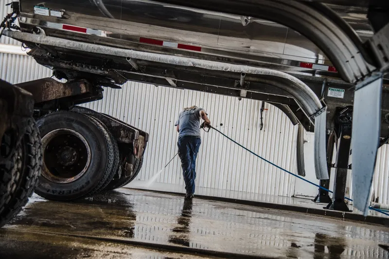 Store & Haul food-grade tank wash facility